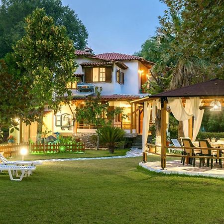 Villa Palmera 伊里斯斯 外观 照片