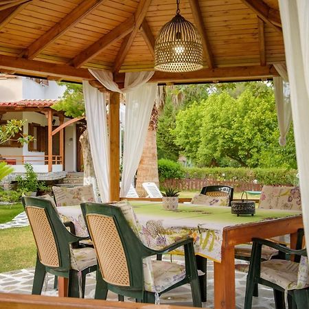 Villa Palmera 伊里斯斯 外观 照片
