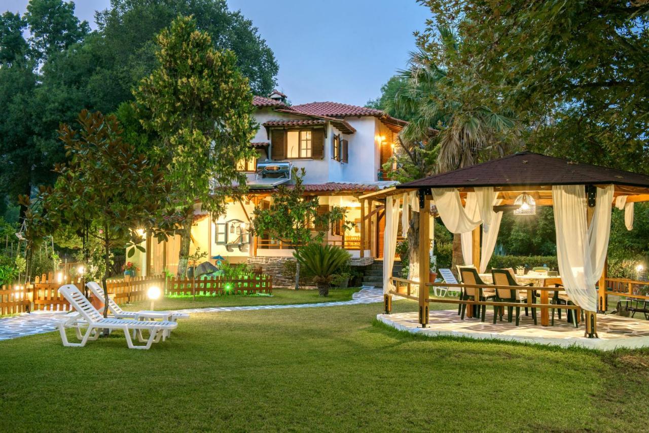 Villa Palmera 伊里斯斯 外观 照片