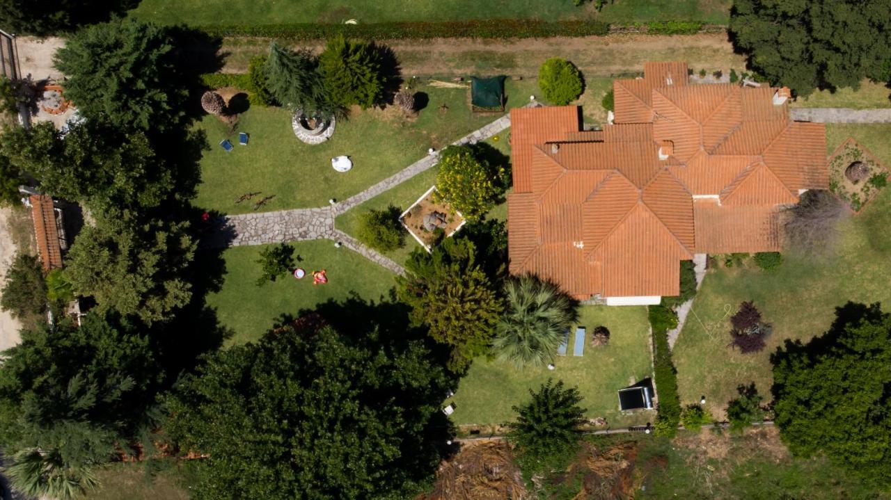 Villa Palmera 伊里斯斯 外观 照片